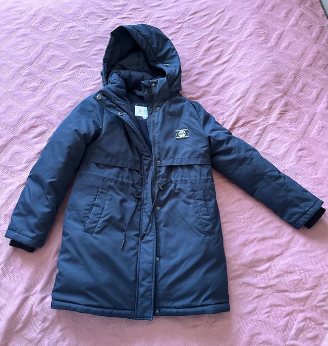 Куртка зимняя для девочки на рост 152см