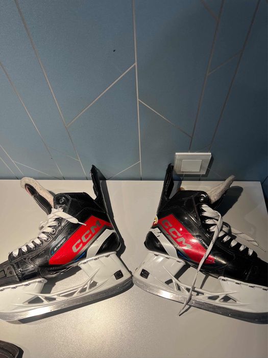 Продам коньки ccm