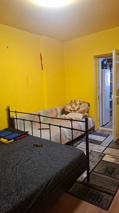 Vand apartament 3 camere Lonea Bl.319