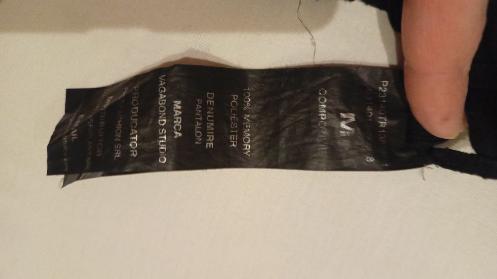 Vând pantaloni de dama Vagabond