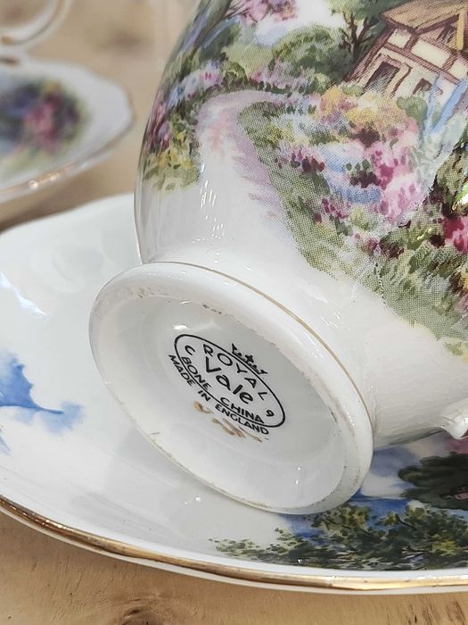 Чаен сервиз Royal Vale с английски пейзажи за 6 души