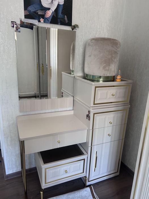 Спальный мебель.