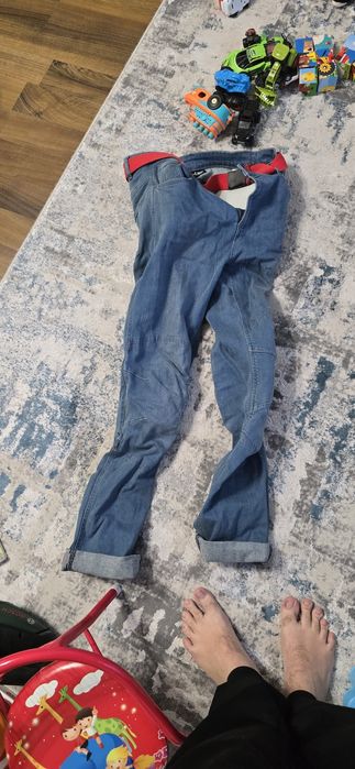 Blugi moto mărimea L