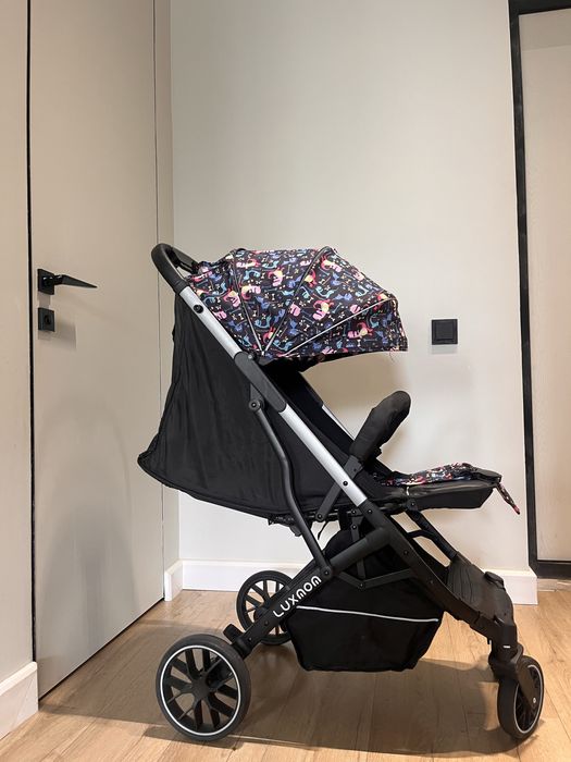 Прогулочная коляска Luxmom