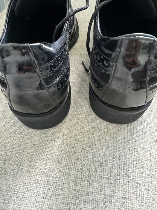 Кожени/лачени обувки