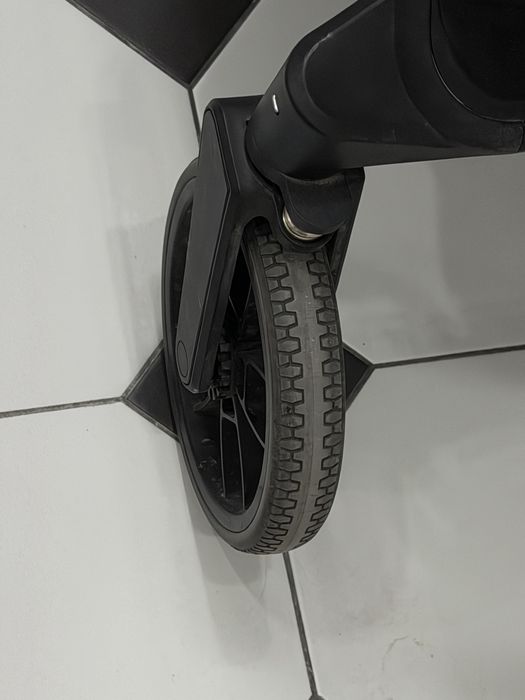 Продам коляску детскую Tomix mirage