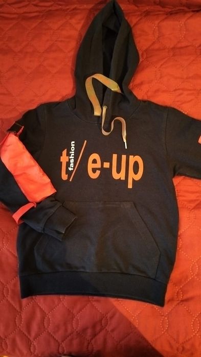 Продам худи и пуловер на мальчика