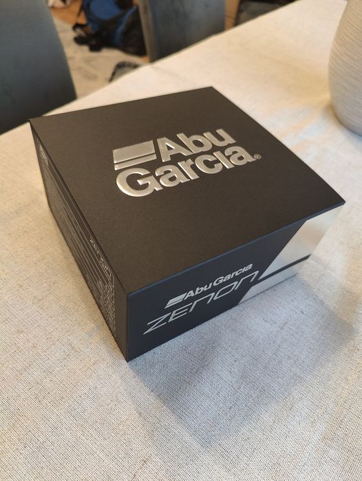 Vând mulinetă Abu Garcia Zenon X