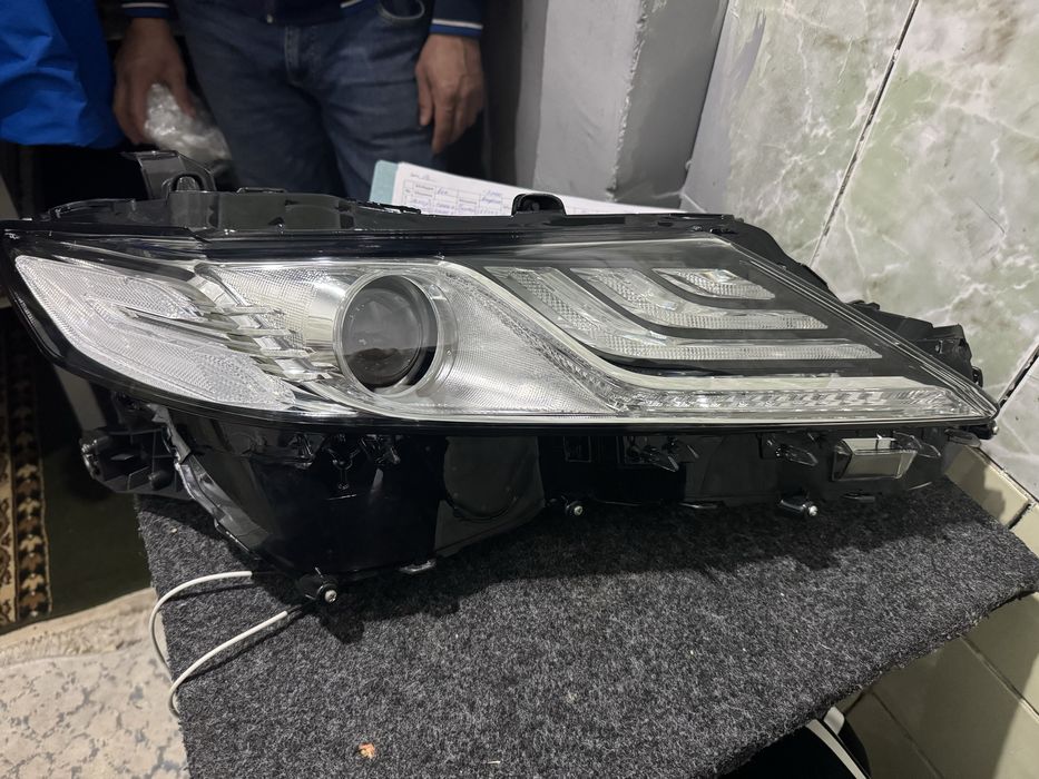 Камри 70 фара R правый