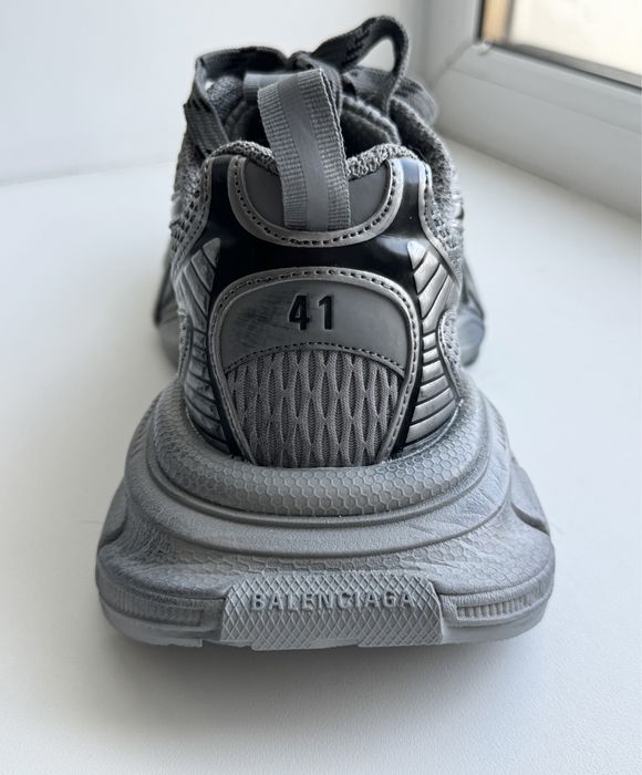 Новые кроссовки balenciaga