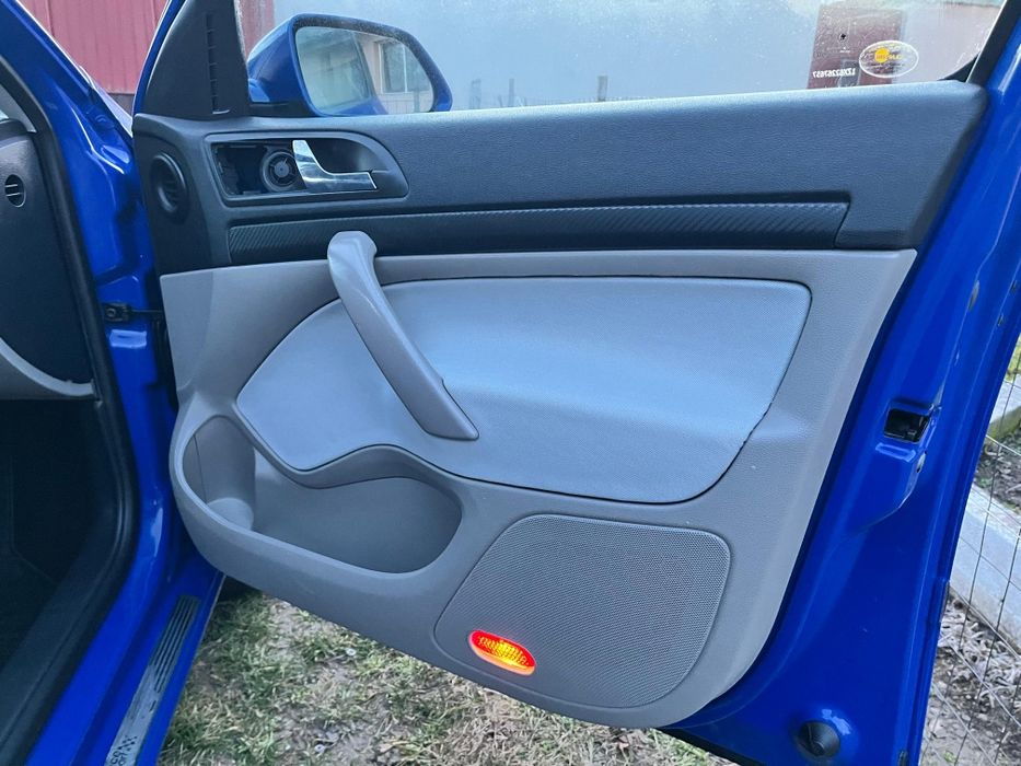 Retapitare plafon auto Seat / Audi / BMW / Skoda