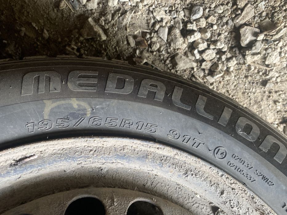 Зимни гуми 195/65/15 цола с метални джанти за опел 4х100