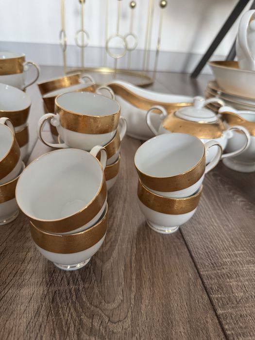 Сервиз чайно-столовый