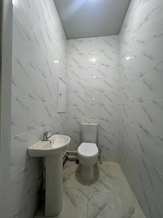 Yashnabod  Olmos mahallasi 3/4/16 srochna  sotiladi