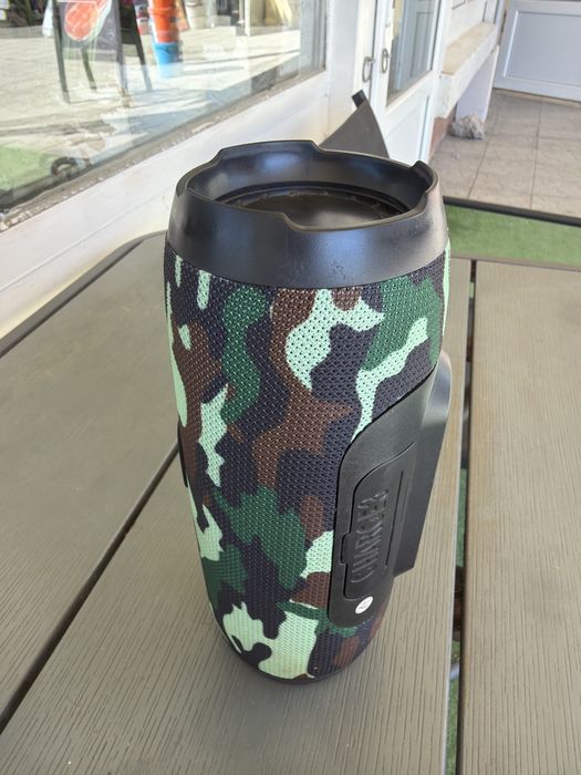 Boxa camuflaju  charger3