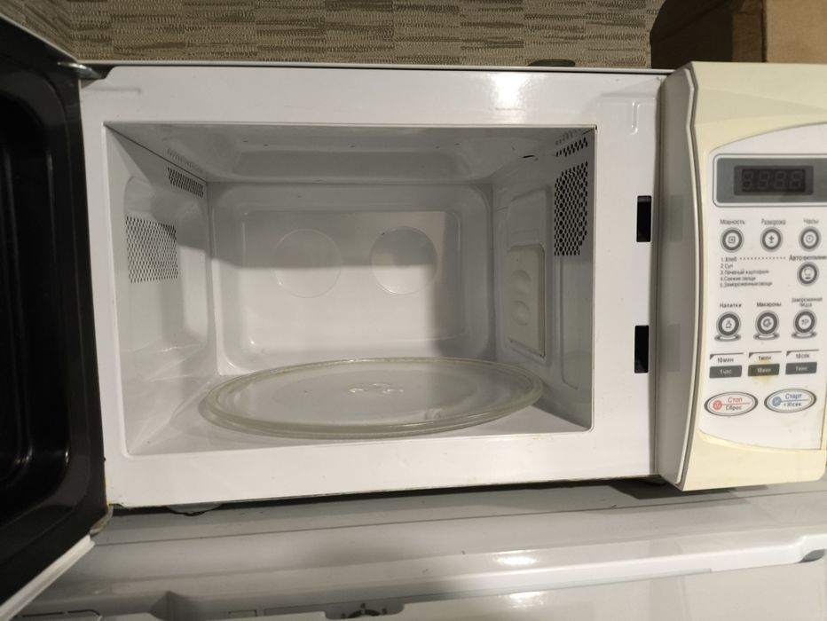 Продам Микроволновку