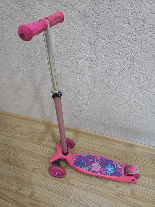 Продам детский самокат