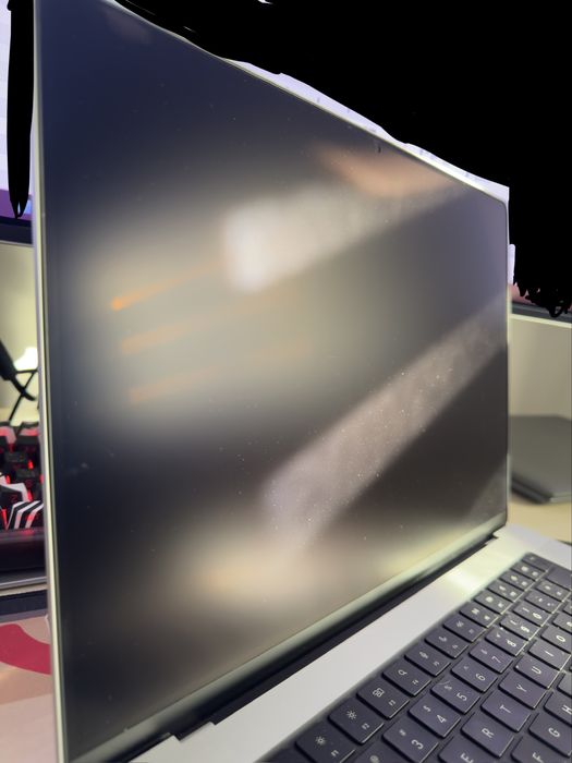 Macbook M4 Max 16’ Nano Screen