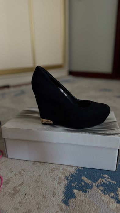 Платформа туфельки черные