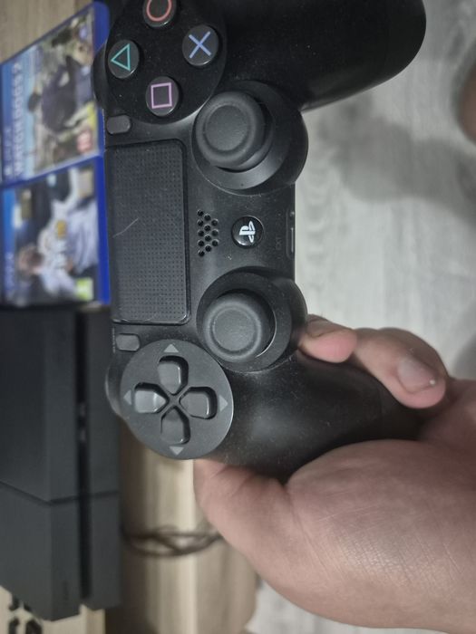 Consola PS4 in stare perfecta