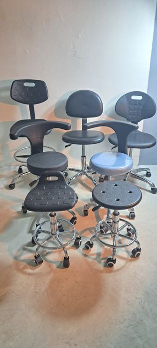 Высококачественные вращающиеся стулья из полиуретана-каучук.