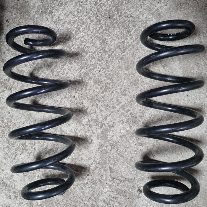 Пружина на естиму