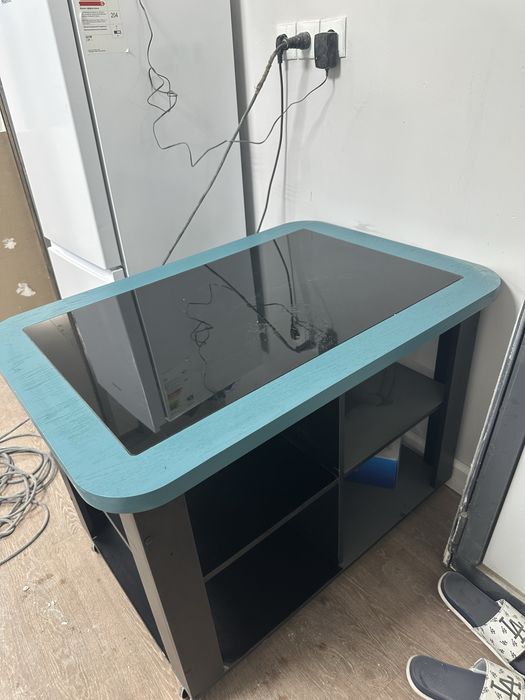 Журналный столик для офиса