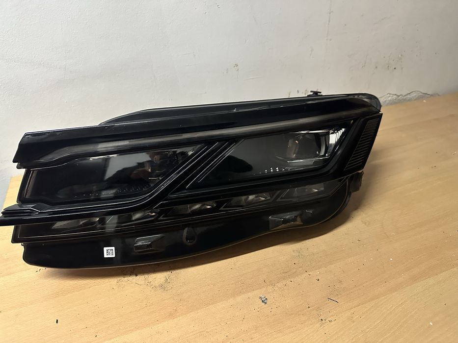 Фар ляв Фолксваген Туарег фул лед матрикс VW TOUAREG 760 TOUAREG 3 III  FULL LED MATRIX 761941113A