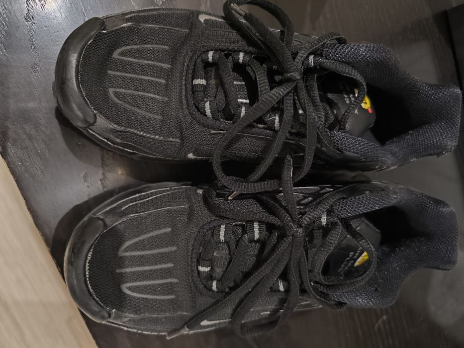 nike 32, zara 33, nike 36, reserved 36