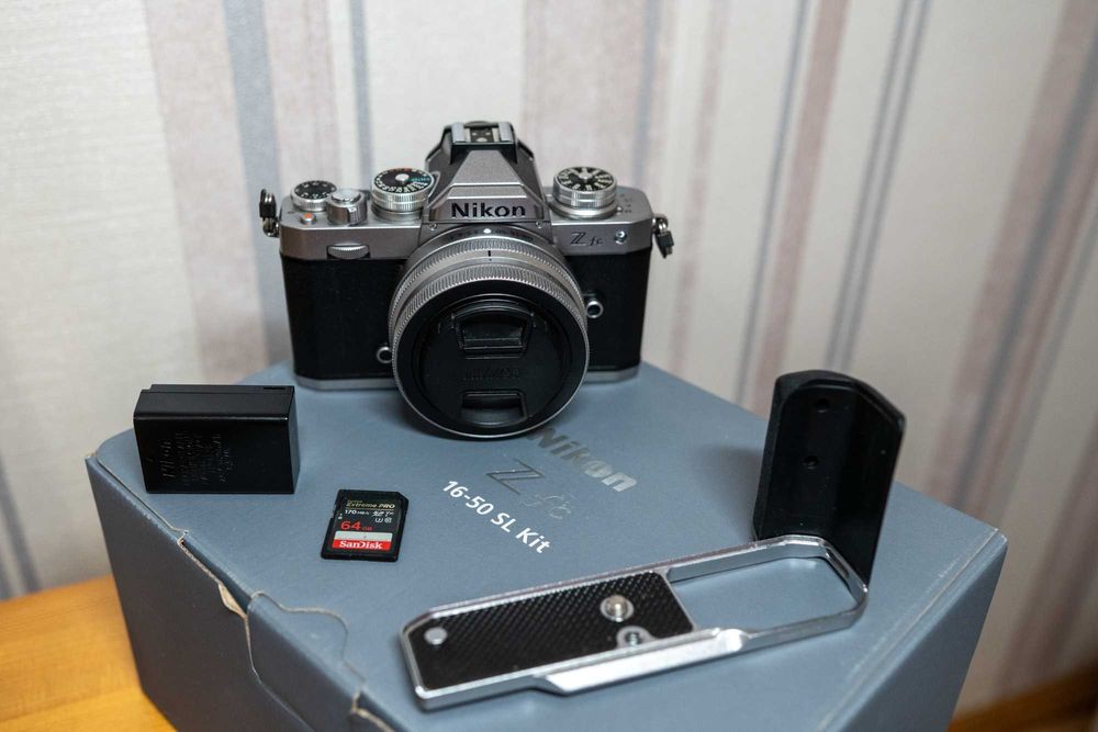 Pachet Nikon Zfc- impecabil