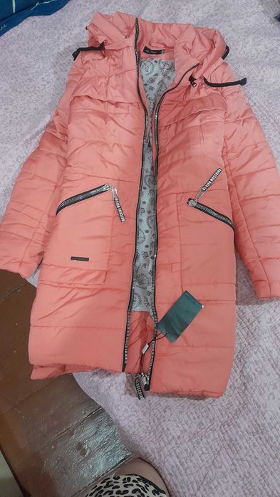 Куртка новая разер s, 44