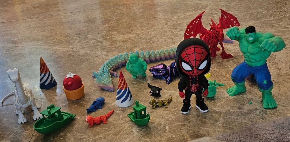 Уникални 3D принтирани играчки и фигурки – различни модели!