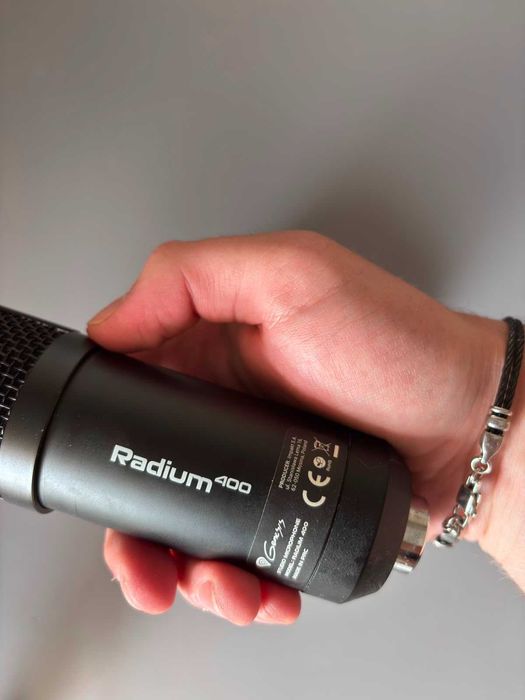 Microfon Genesis Radium 400 + Braț Profesional + Shock Mount + Burete Antivânt
