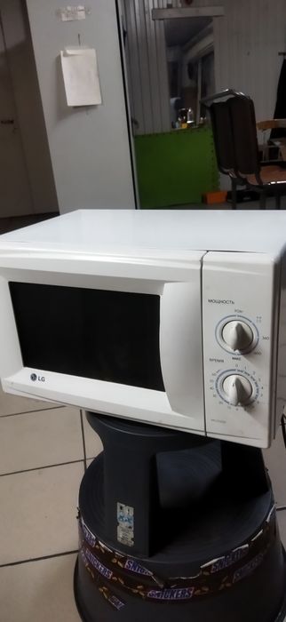 Продам микроволновку LG