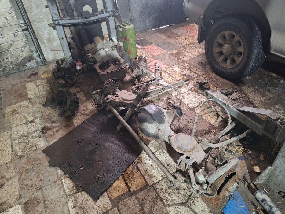 Запчасти на паджеро 2 4д56