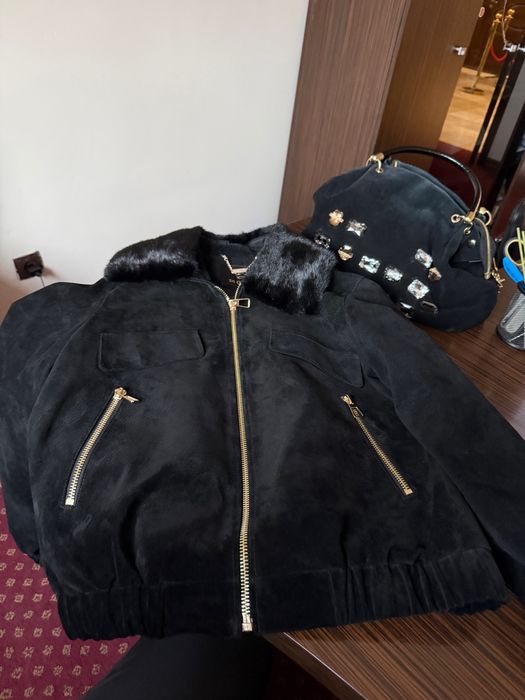 Бомбер женский черный