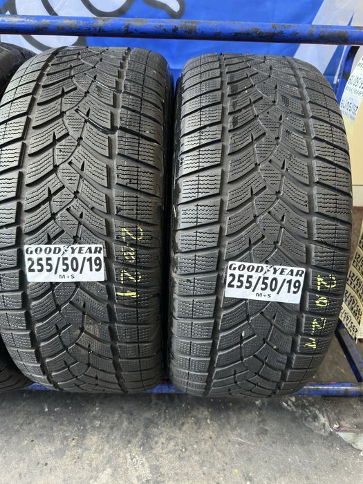 255/50/19 Good Year M+S