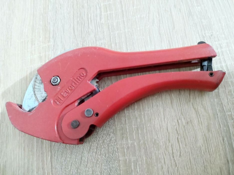 Foarfeca pentru taiat tevi PPR Everline - 30 lei