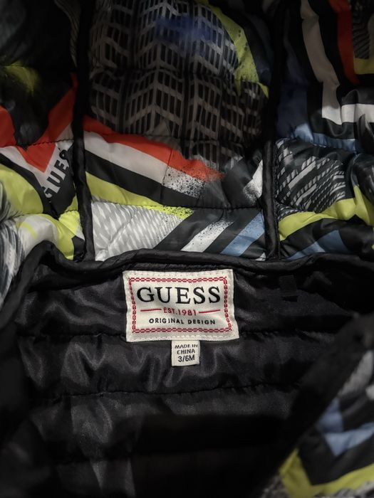 Бебешко яке guess