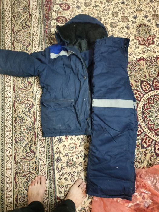 Продам комплект зимней спецодежды