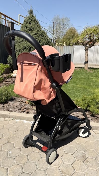 Подам коляску YOYO 2в1