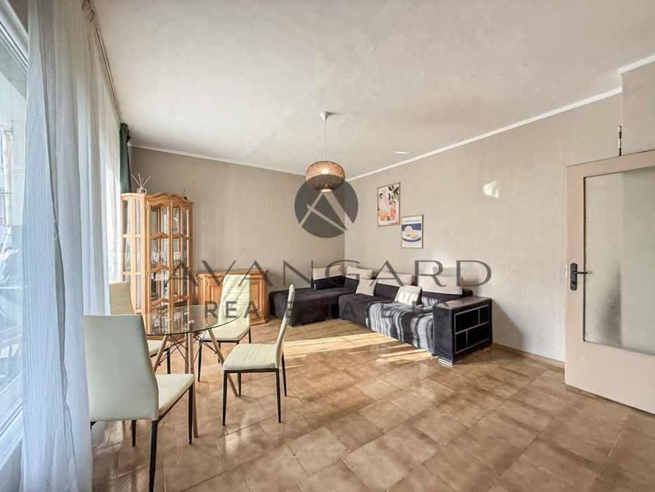 Продава се Двустаен апартамент в Пловдив, Кючук Париж - 40 кв.м за 2150 €/кв.м - Снимка #1