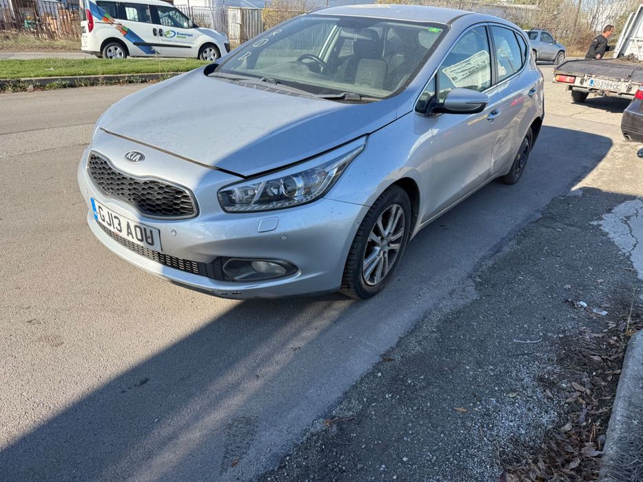На части Kia Ceed 1.6 crdi 2013