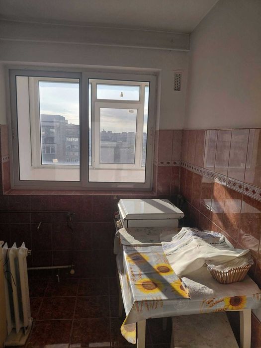 Vânzare apartament cu două camere, zona Vest
