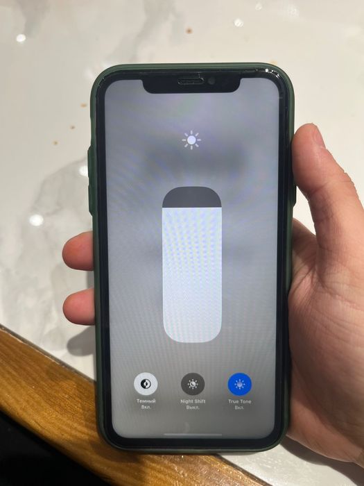 Продам айфон 11 /128