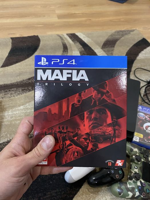 Продам соньку 4 полный комплект