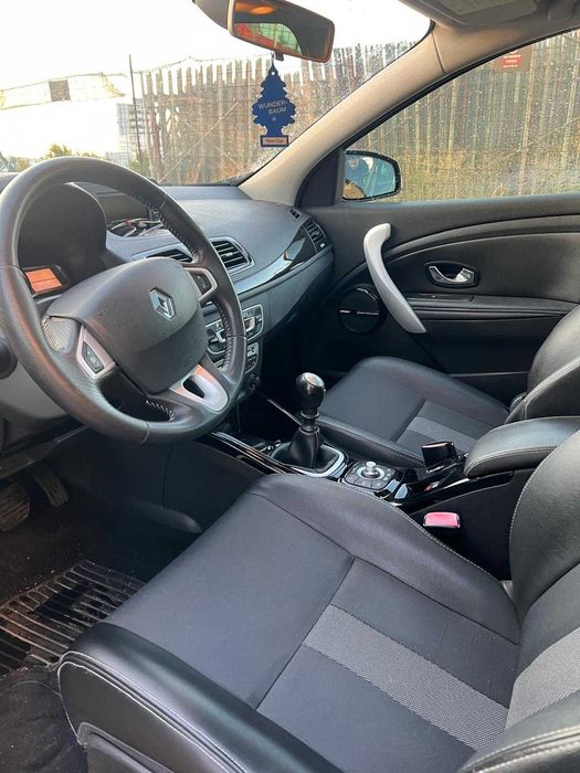 Renault Megane 3 BOSE Break – 1.4 TCe Benzină | Noiembrie 2011 | 204.500 km