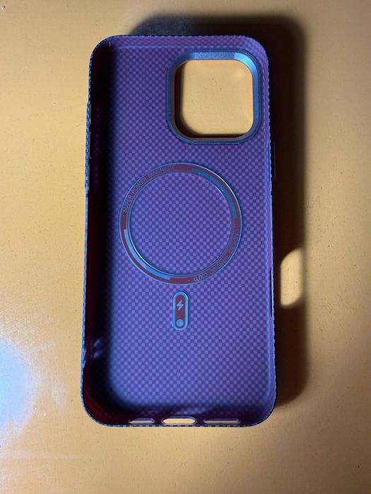 Карбоновый чехол для iphone 16 pro max