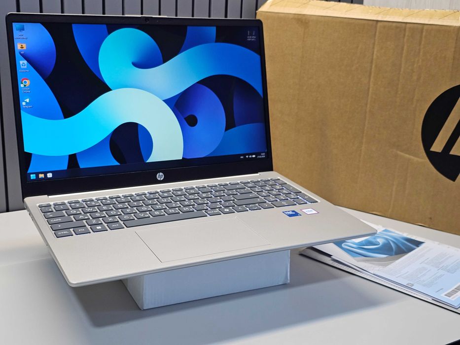 ПРОДАМ HP Laptop 15FD1097 Ноутбук Core™i5-120U/16GB/512SSD/15.6"FullHD