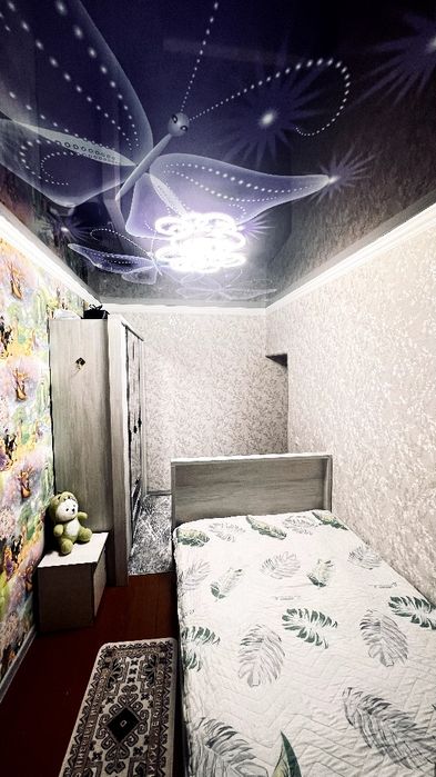 Центрде кирпичный домда 5этажда 4 ханалы кв сатылады